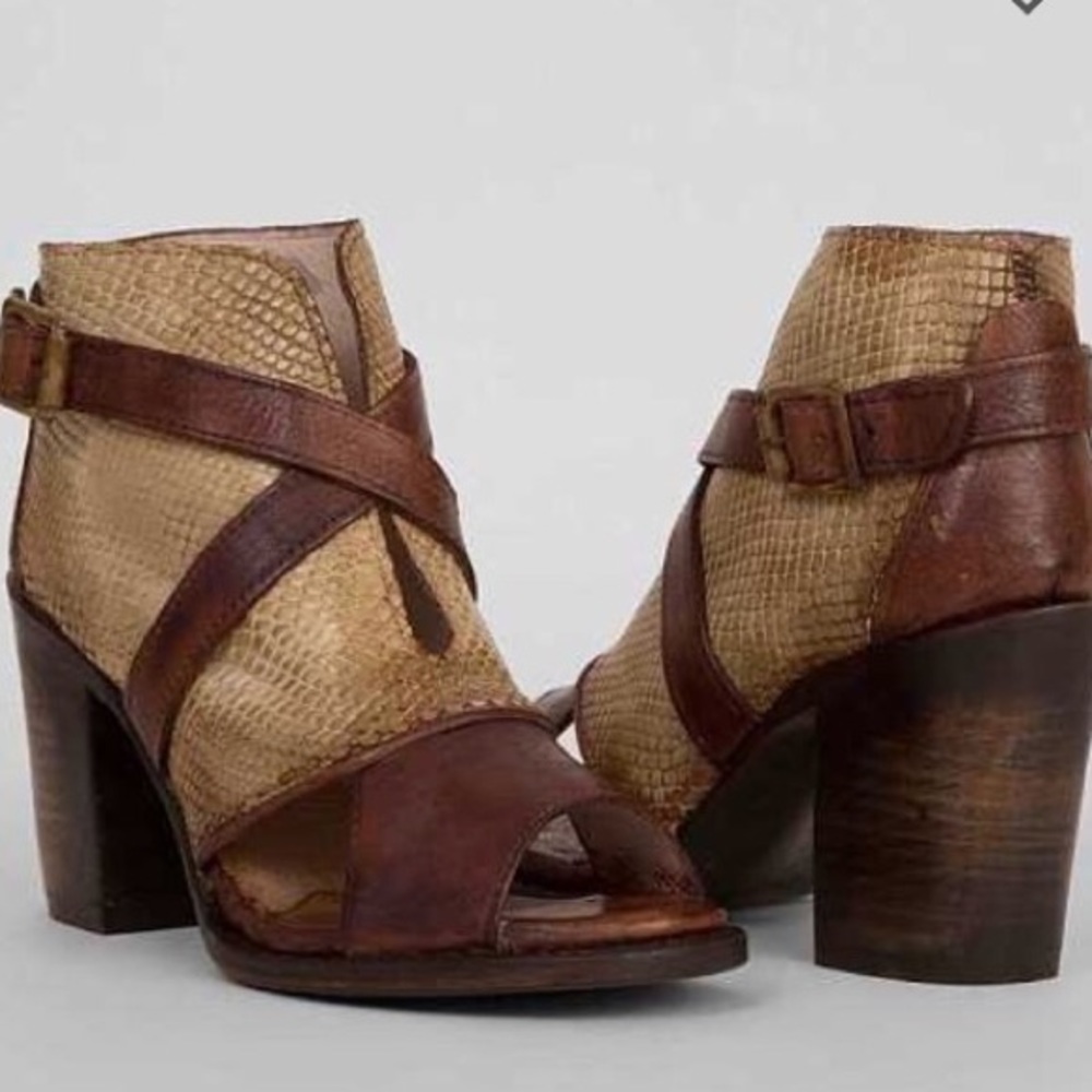 STEVE MADDEN FREEBIRD RATTLER HEEL